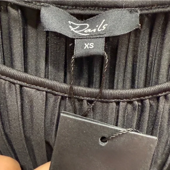 NWT Rails Jordy Midi Pleated Satin Long Sleeve Dress Black | XS - Picture 7 of 12